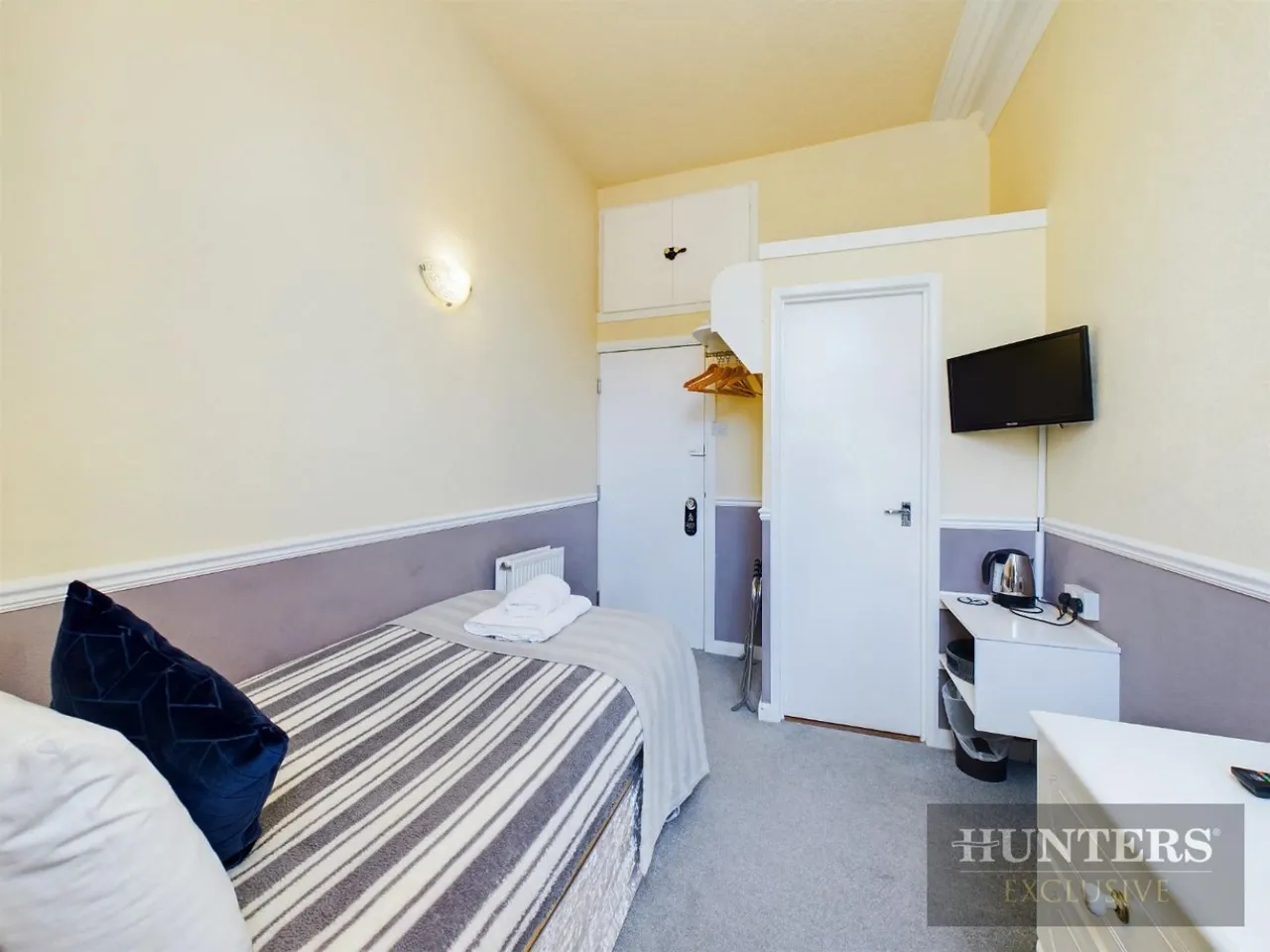West Street, Scarborough, YO11, photo 18