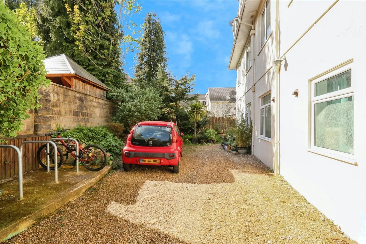 Cresta Court, Bournemouth, BH2, photo 6
