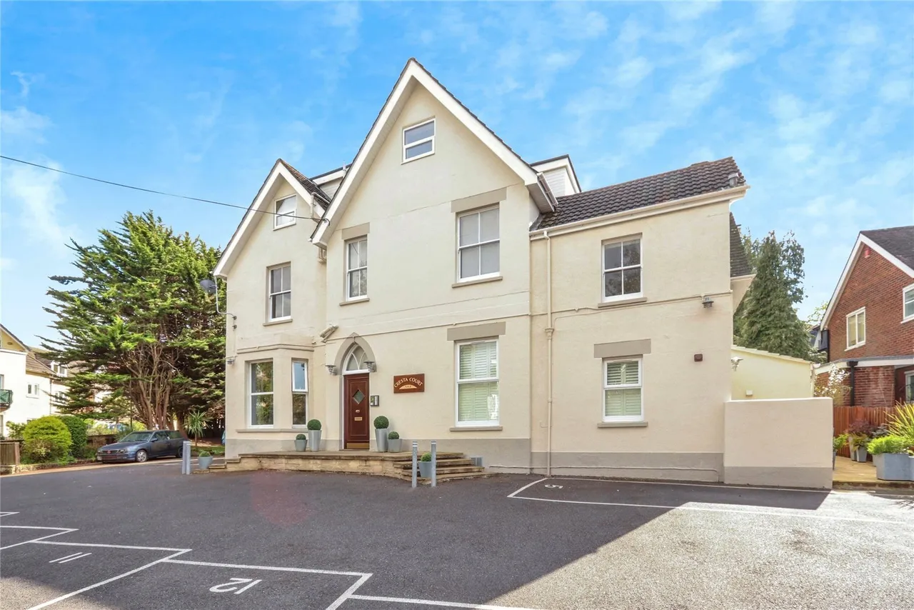 1 bed flat to rent, Cresta Court, Bournemouth, BH2