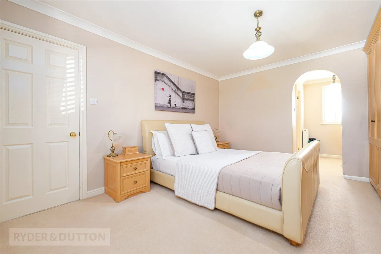 Hall Close, Meltham, HD9, photo 13