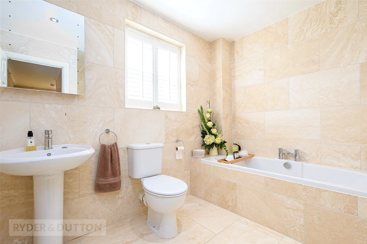 Hall Close, Meltham, HD9, photo 24