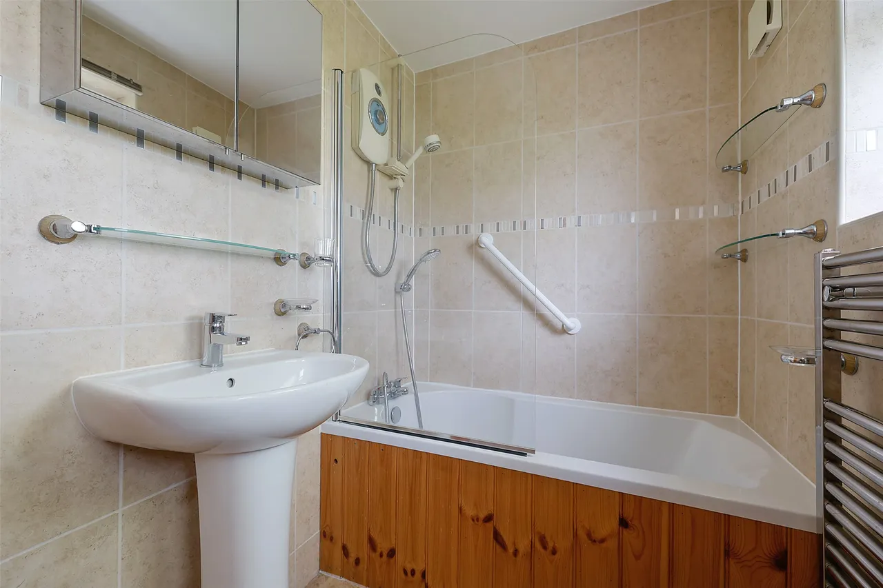 George Horley Place, Newdigate, RH5, photo 6