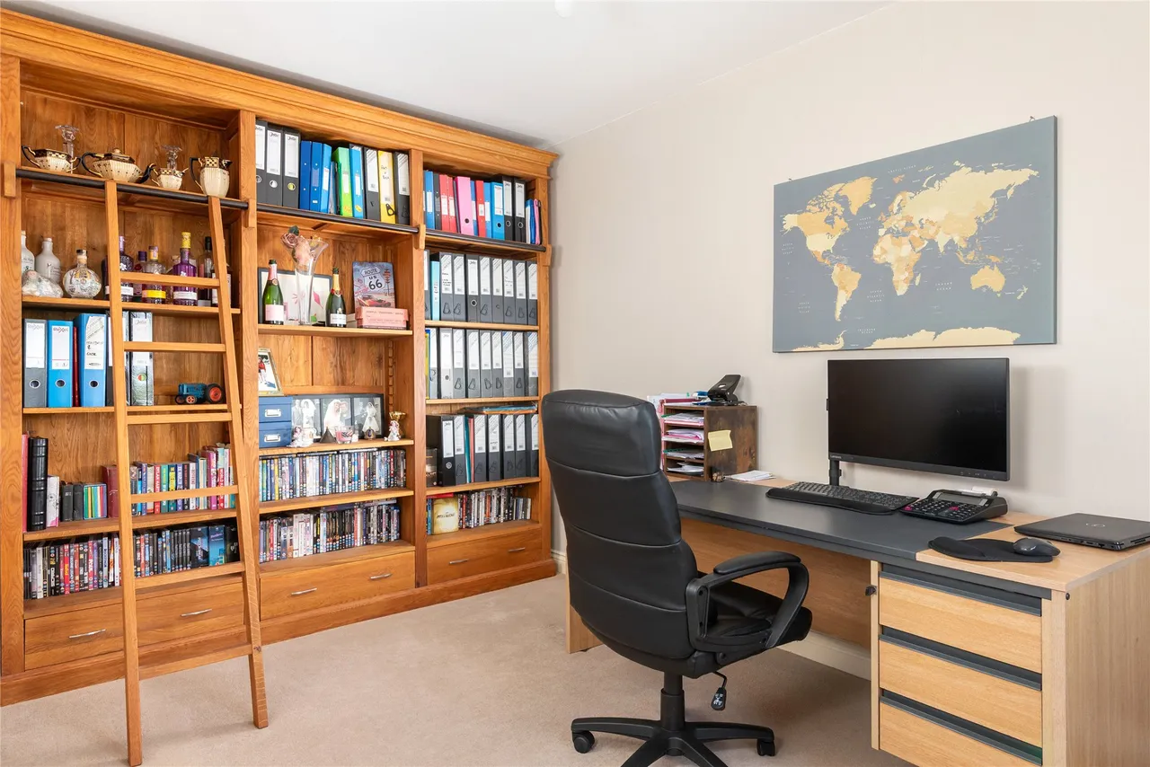 Bourne End Road, Cranfield, MK43, photo 6
