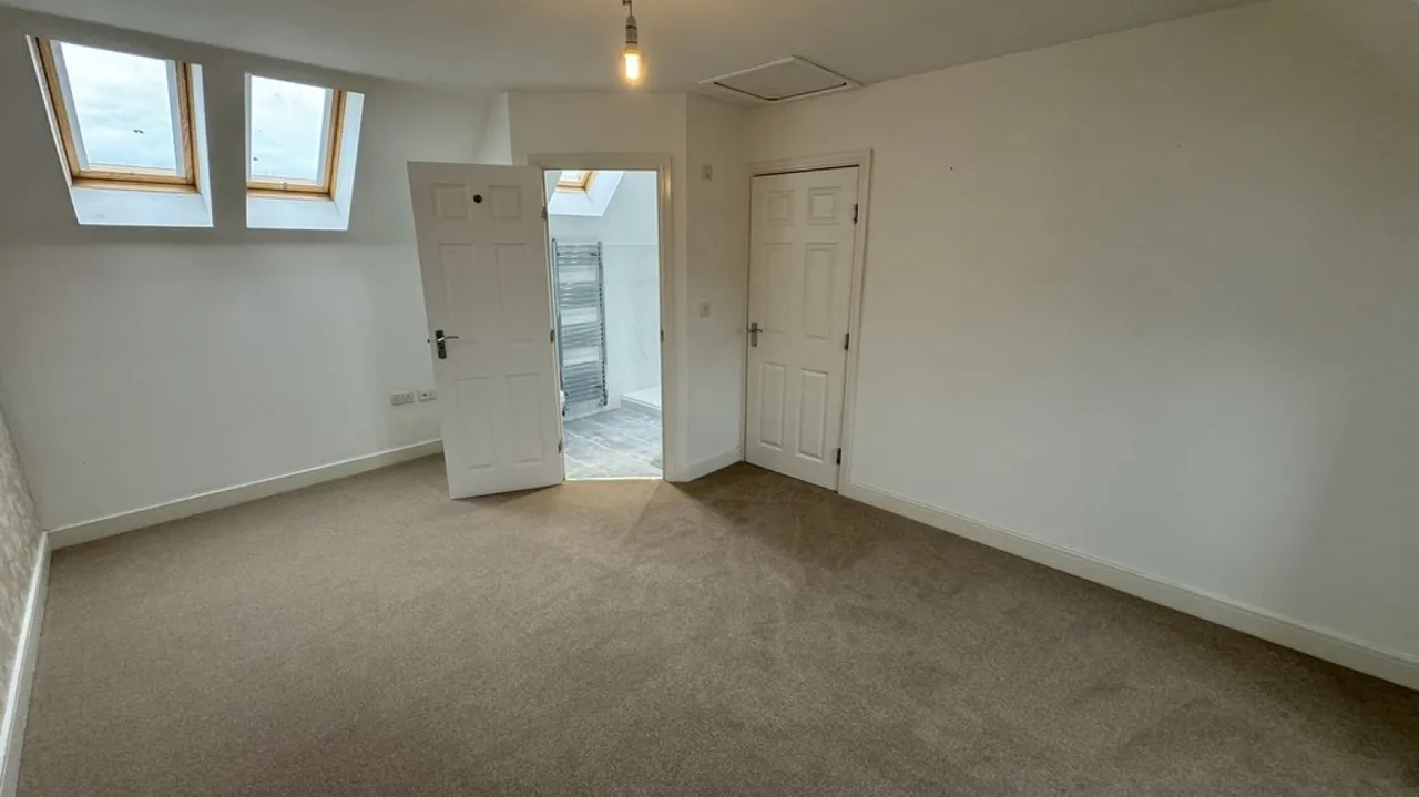 Primmers Place, Westbury, photo 10