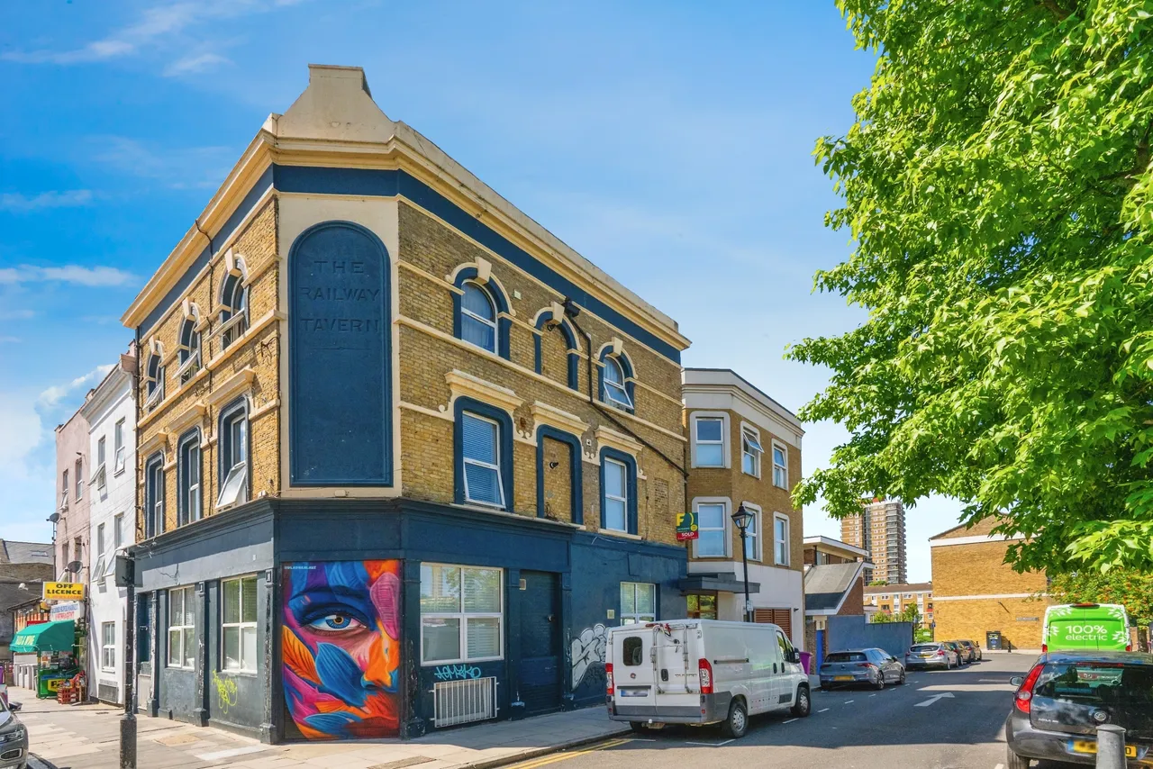 2 bed flat for sale, Wendon Street, London, E3