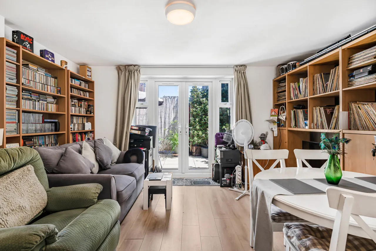 Trinity Road, London, SW17, photo 8