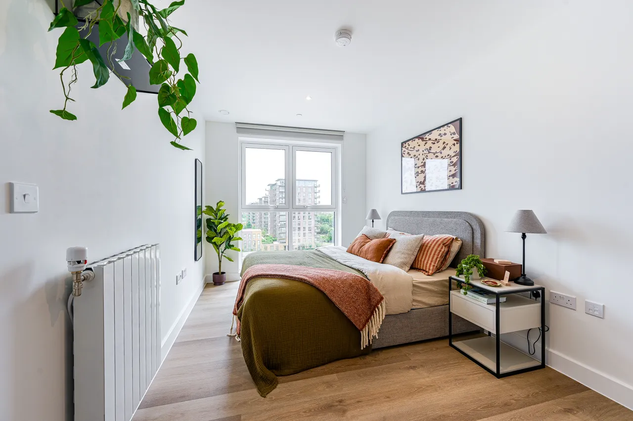 3 bed flat to rent — Showflat 6 (3 bed) Navigator Place, Kidbrooke Village