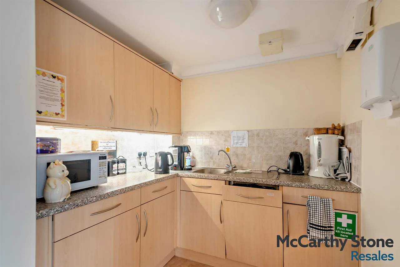 Western Avenue, Newbury, RG14, photo 16