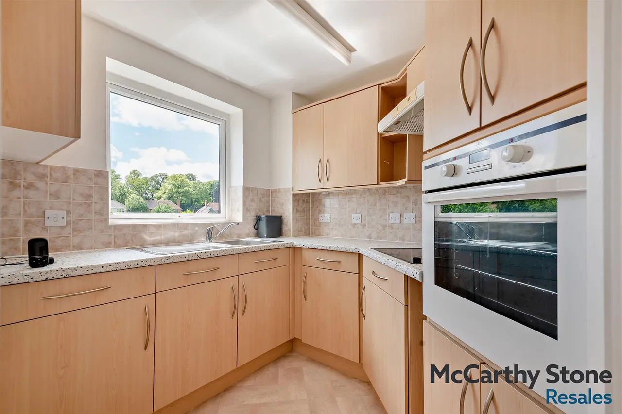 Western Avenue, Newbury, RG14, photo 6