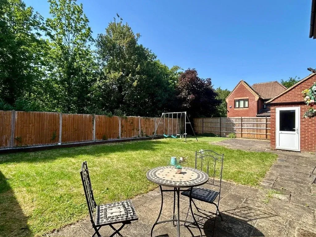 Cruickshank Grove, Crownhill, Milton Keynes, Buckinghamshire, MK8 0HG, photo 4