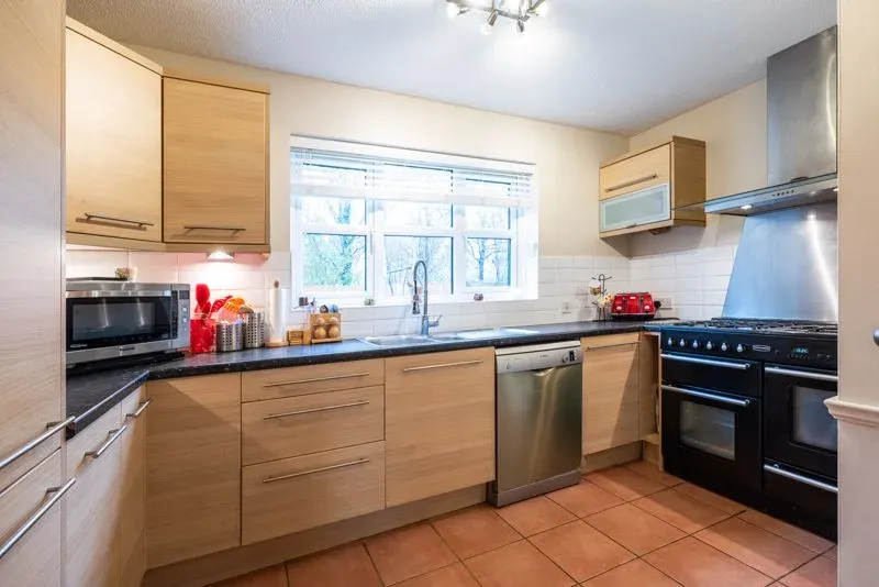 Cruickshank Grove, Crownhill, Milton Keynes, Buckinghamshire, MK8 0HG, photo 3