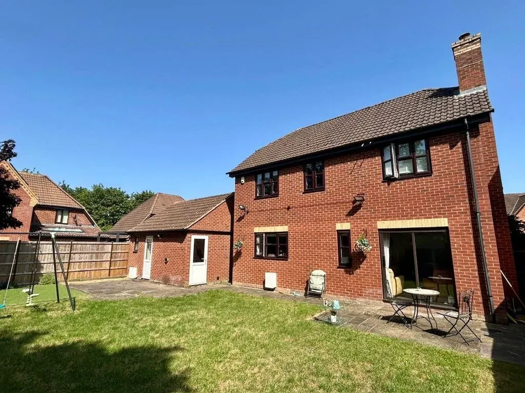 Cruickshank Grove, Crownhill, Milton Keynes, Buckinghamshire, MK8 0HG, photo 17