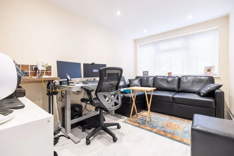 Cruickshank Grove, Crownhill, Milton Keynes, Buckinghamshire, MK8 0HG, photo 15