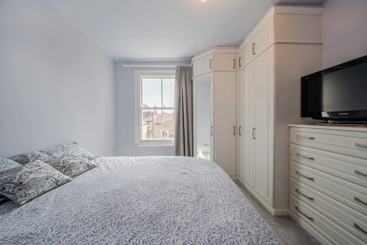 Beauchamp Road, London, SW11, photo 10