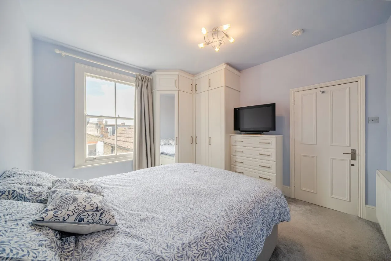 Beauchamp Road, London, SW11, photo 11
