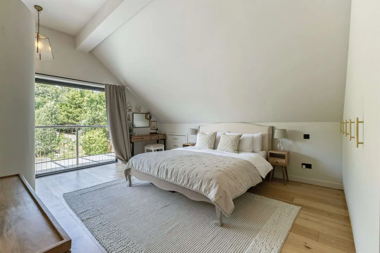 Daniells Walk, Lymington, Hampshire, SO41 3PN, photo 12