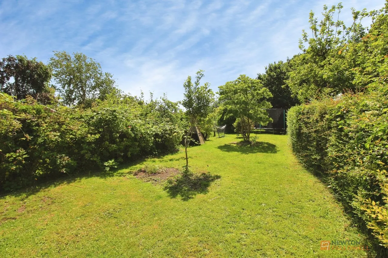 Sketchley Road, Burbage, LE10, photo 20
