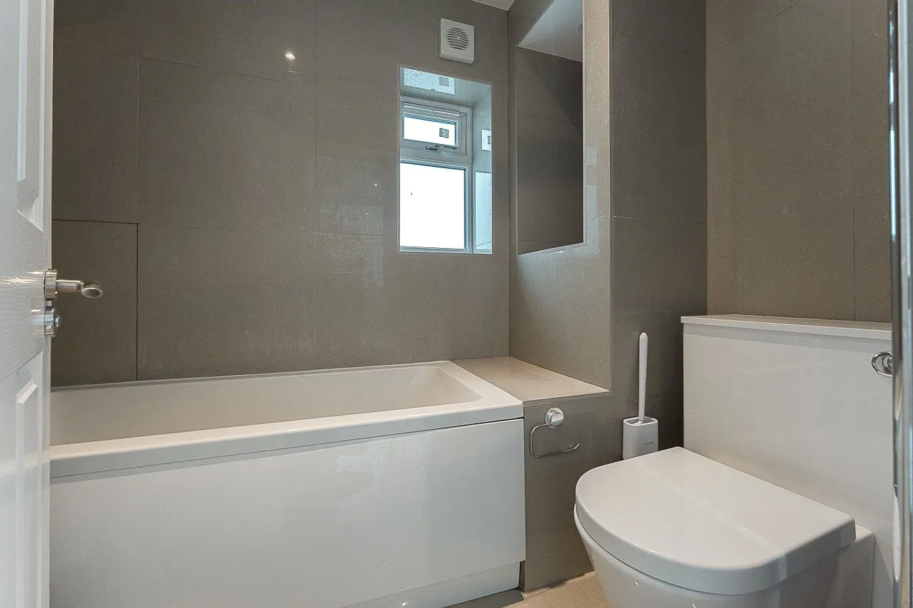 The Broadway, Sutton, Surrey, SM14BX, photo 9