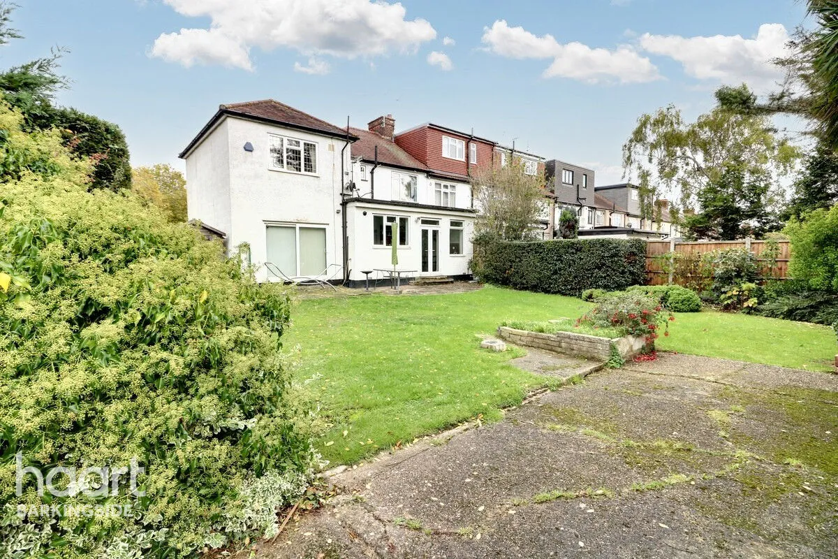 Oakleafe Gardens, Barkingside, IG6, photo 26