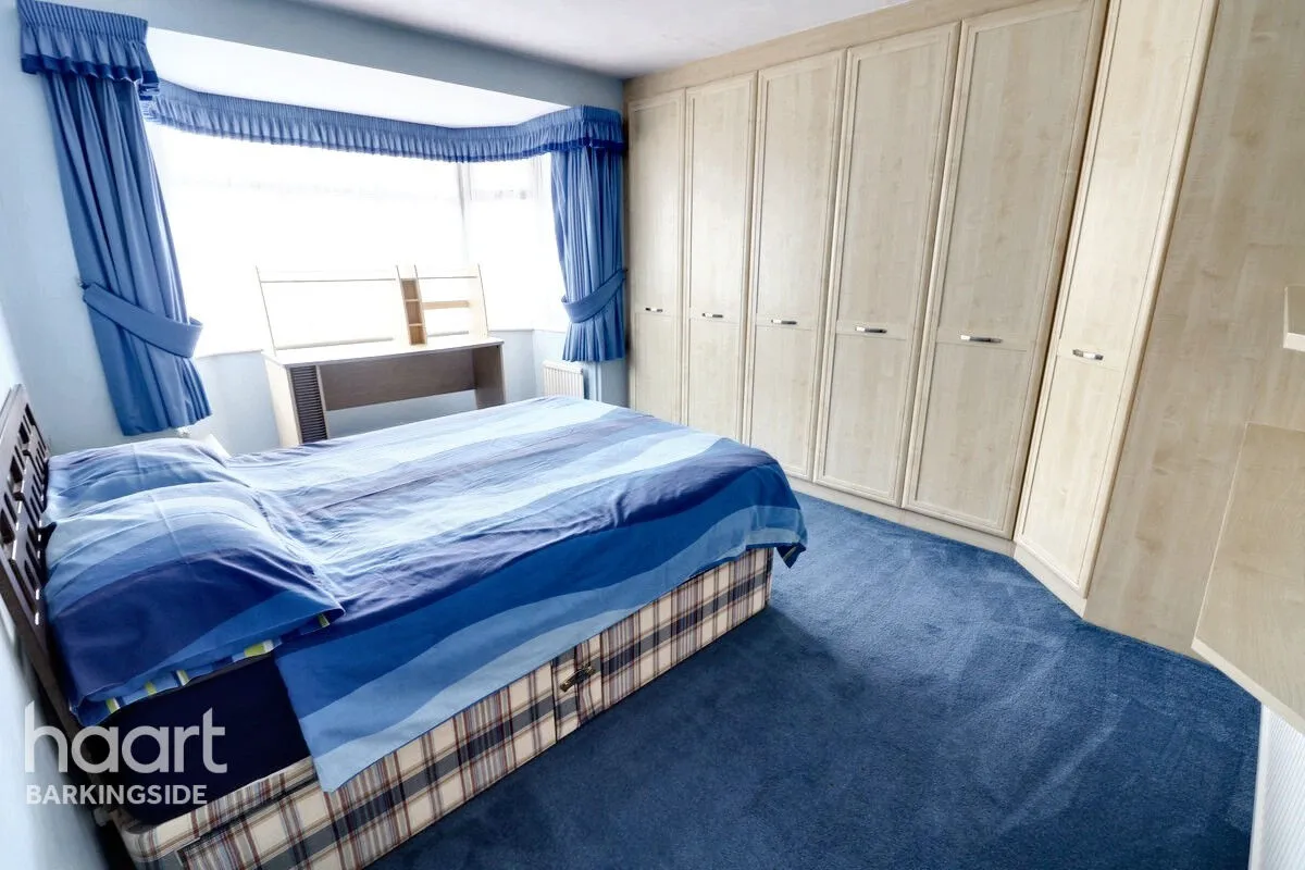 Oakleafe Gardens, Barkingside, IG6, photo 21