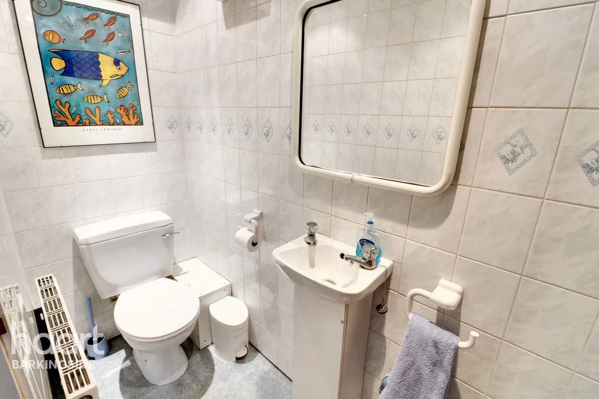 Oakleafe Gardens, Barkingside, IG6, photo 17