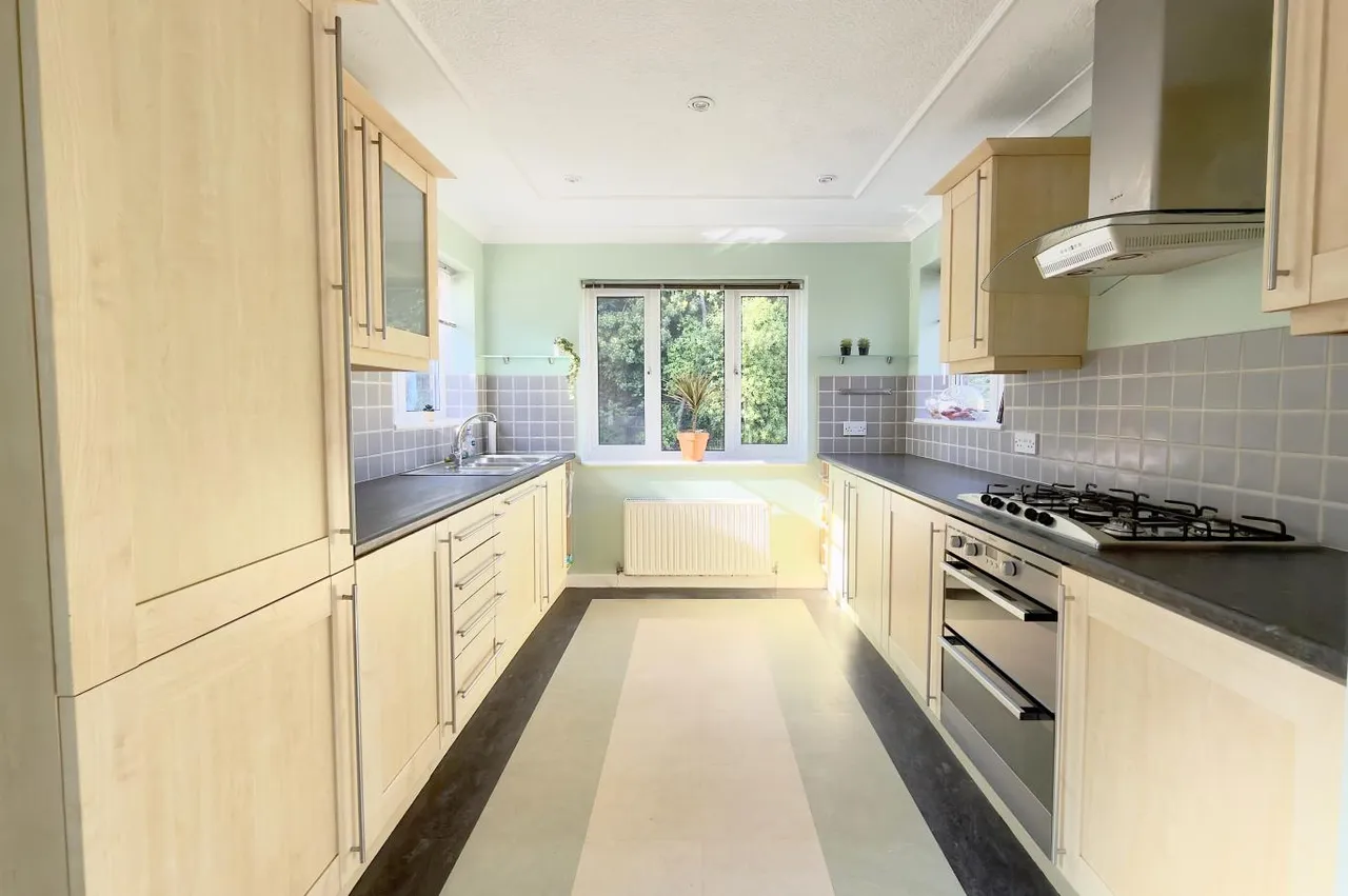 Copsewood Avenue, BH8, photo 8