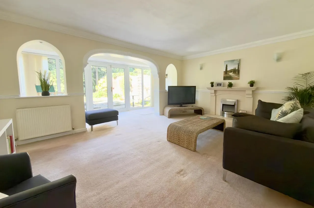 Copsewood Avenue, BH8, photo 2