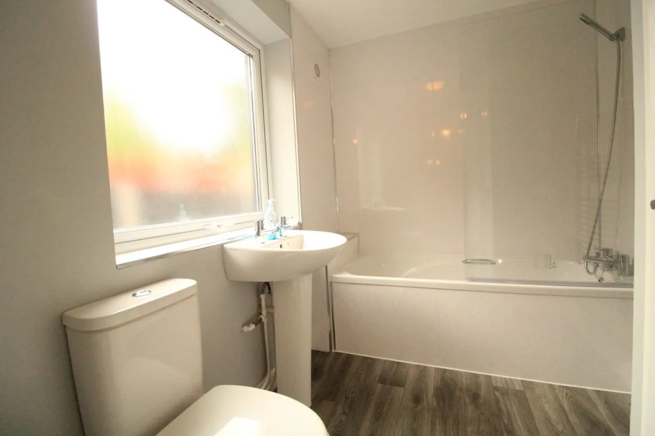 Old Derby Road, Eastwood, NG16, photo 9
