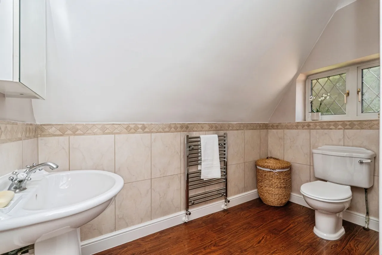 Pyrford Road, Woking, GU22, photo 15