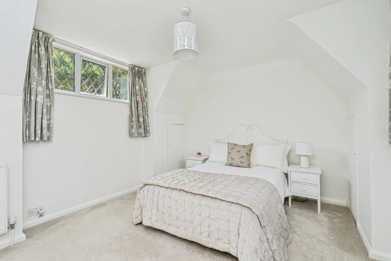 Pyrford Road, Woking, GU22, photo 6