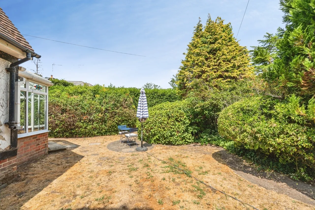 Pyrford Road, Woking, GU22, photo 16