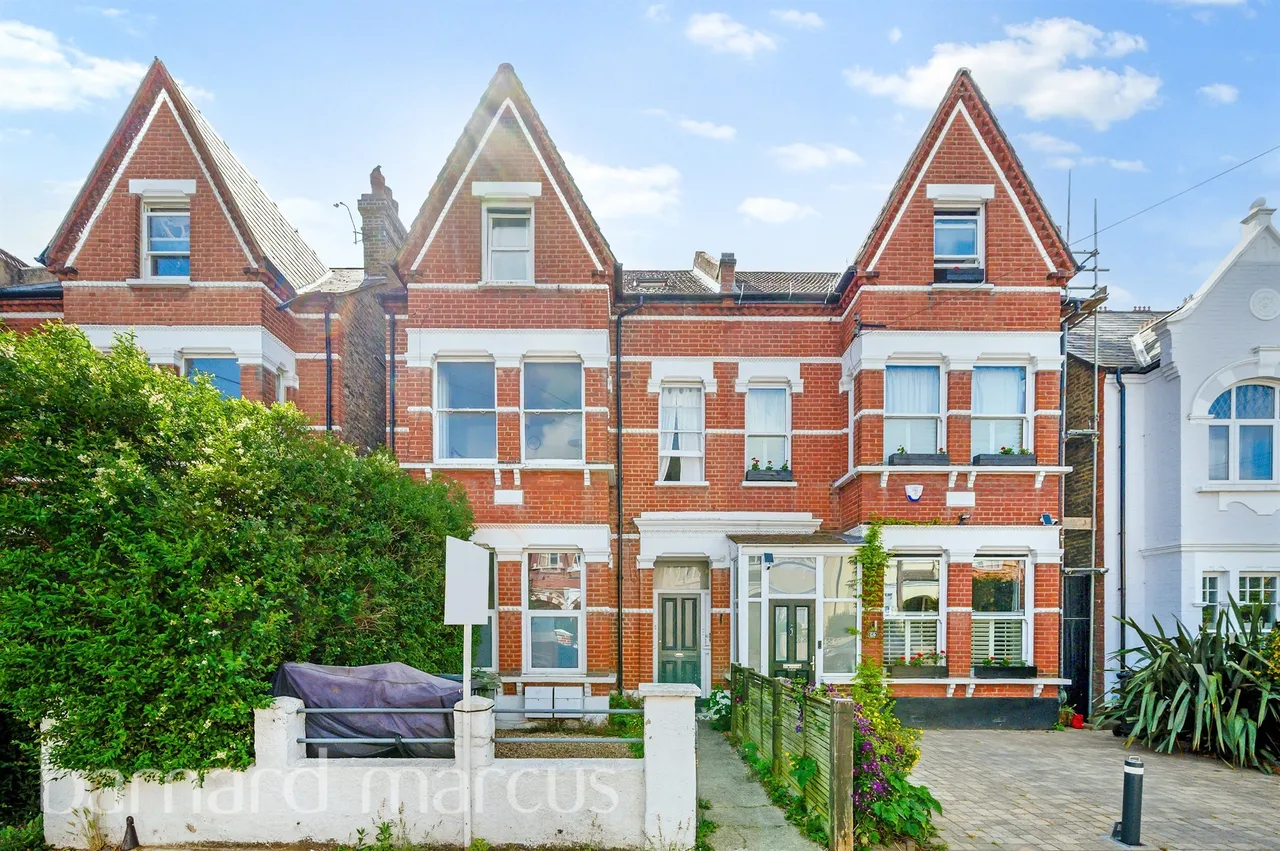 Gleneagle Road, London, SW16, photo 9