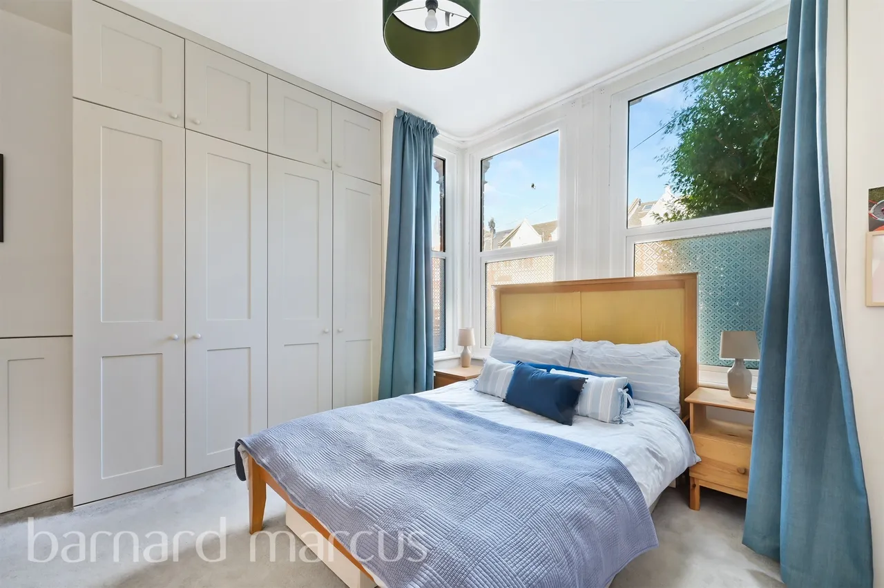 Gleneagle Road, London, SW16, photo 2
