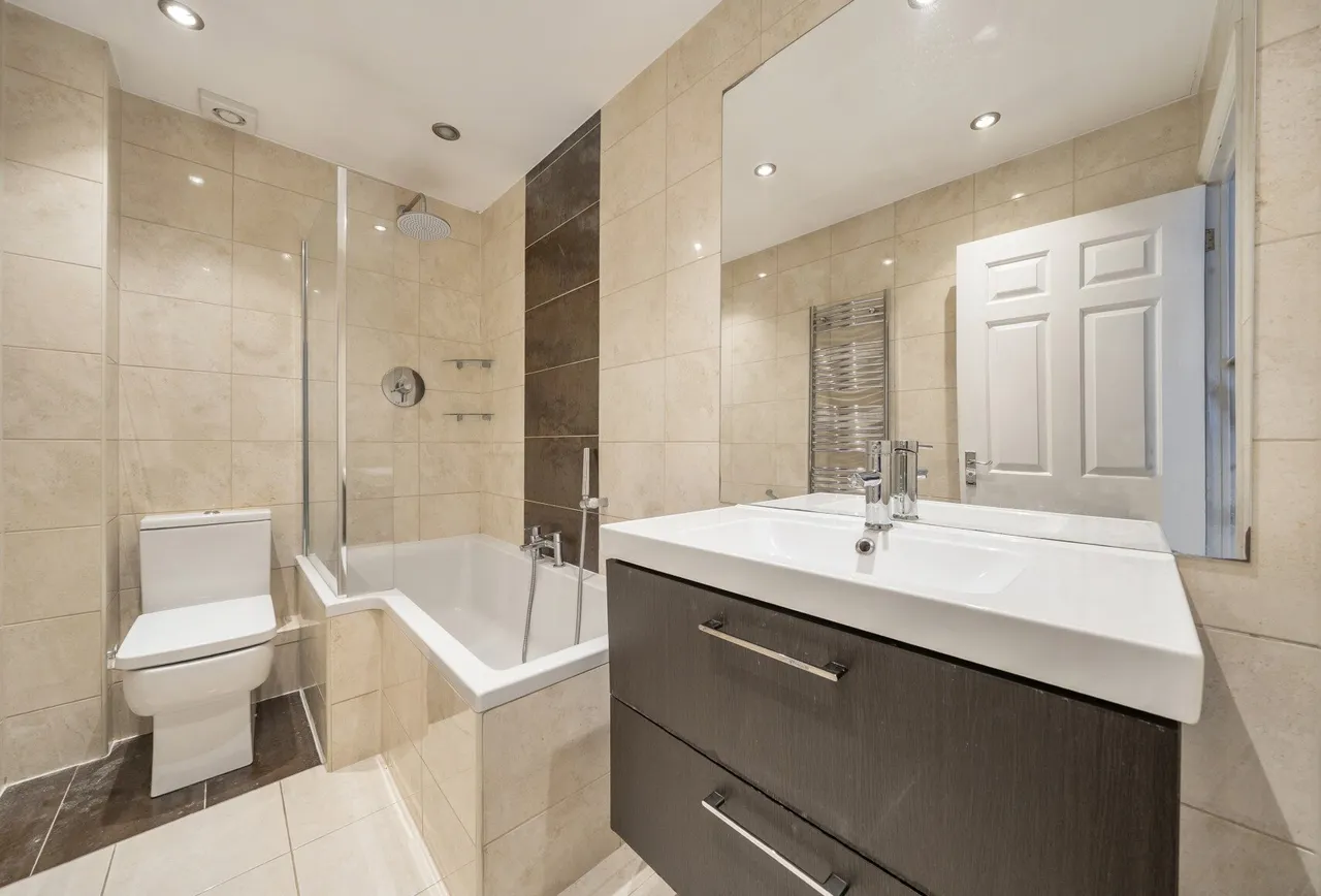 Garth Road, Morden, SM4 4NF, photo 5