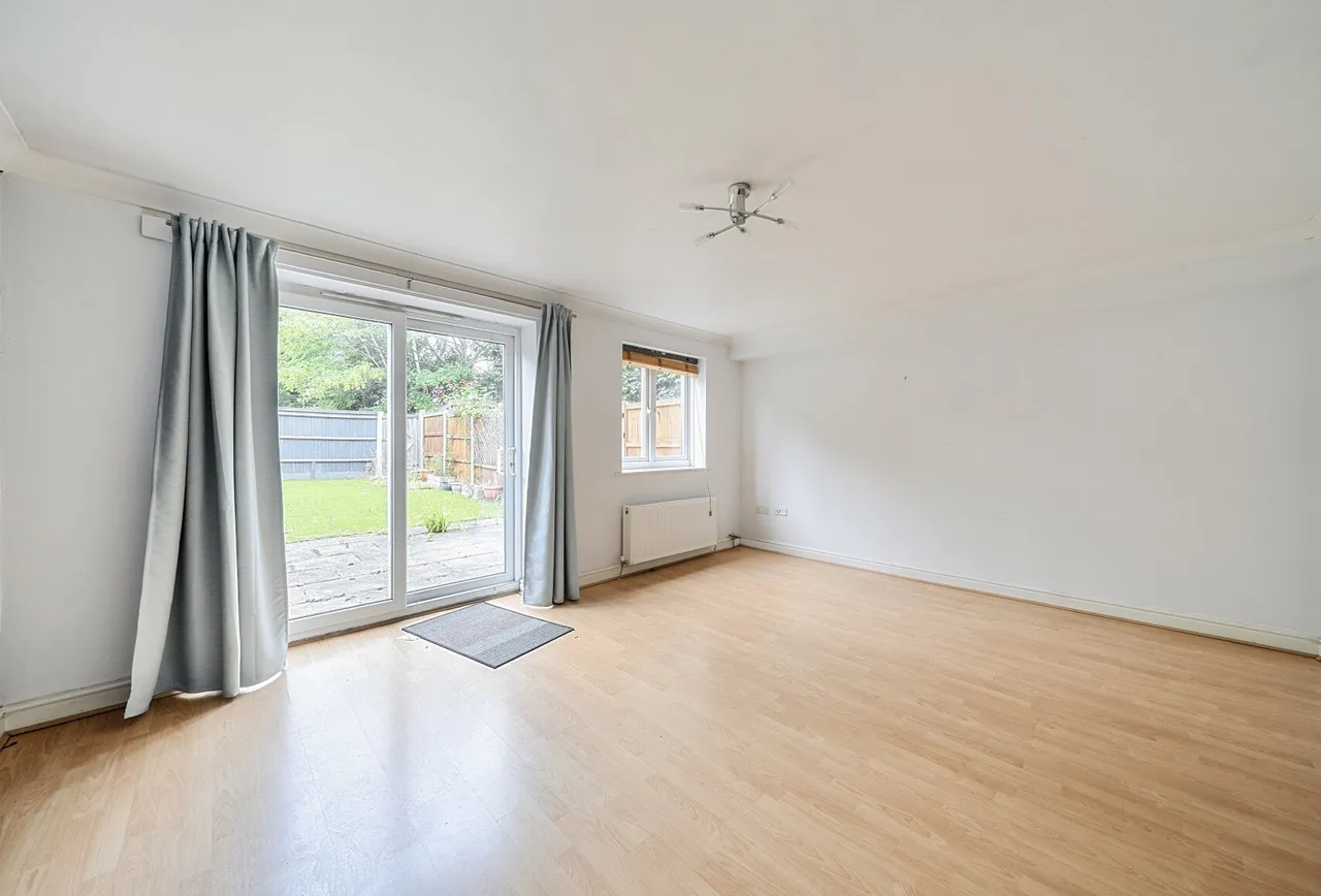 Garth Road, Morden, SM4 4NF, photo 6