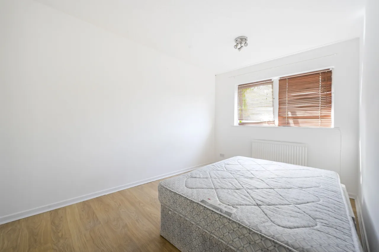 24 Taeping Street, London, photo 4