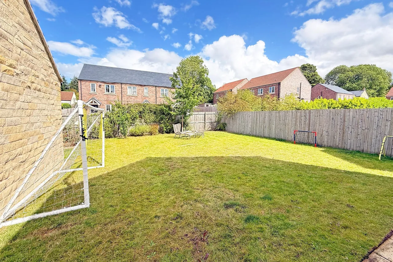 Hawthorne Close, Markington, HG3, photo 22