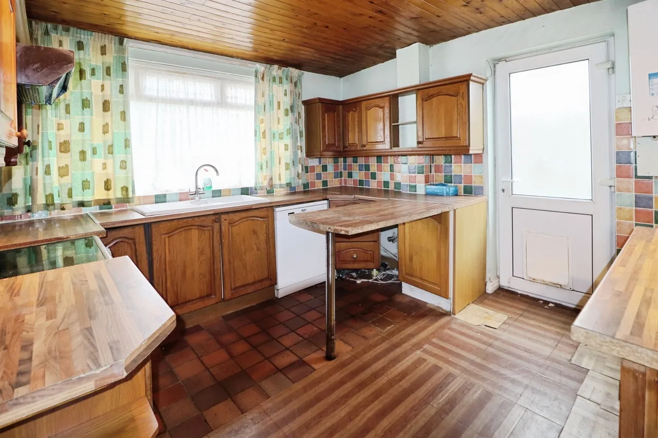 Port Road East, Barry, photo 5