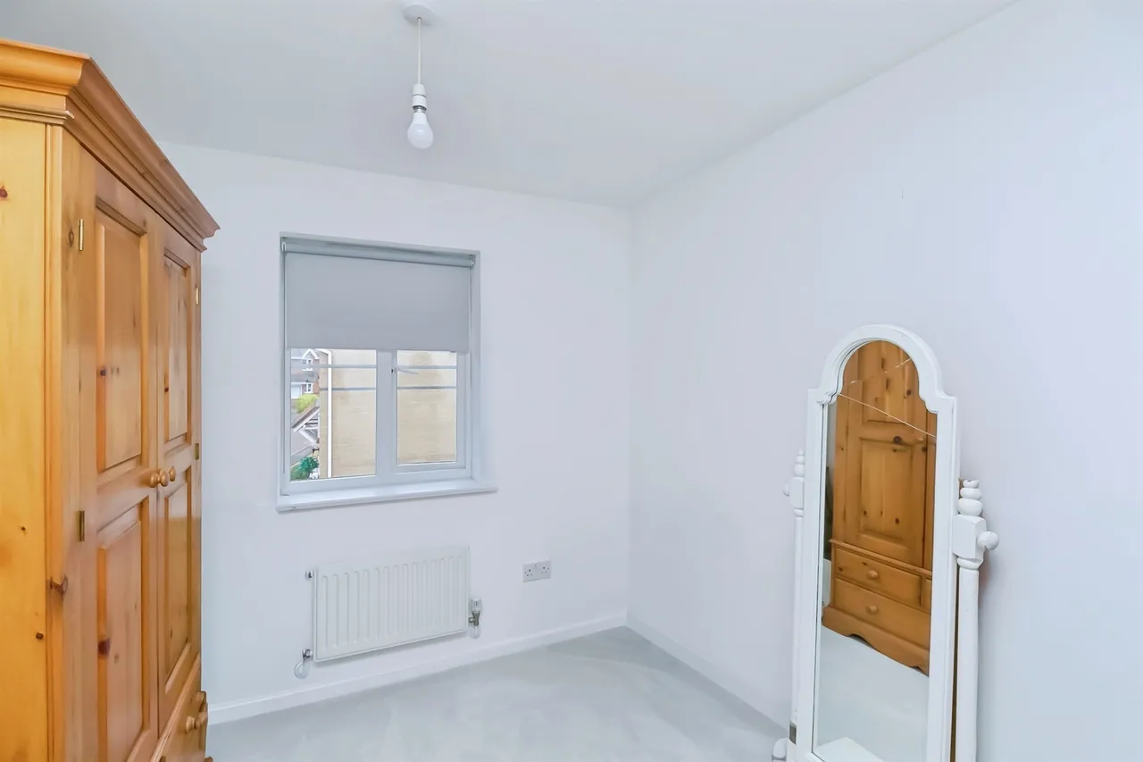 Llanmead Gardens, Barry, CF62, photo 11