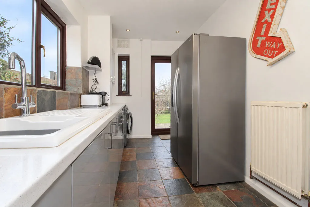 Ingram Road, Bloxwich, WS3, photo 5