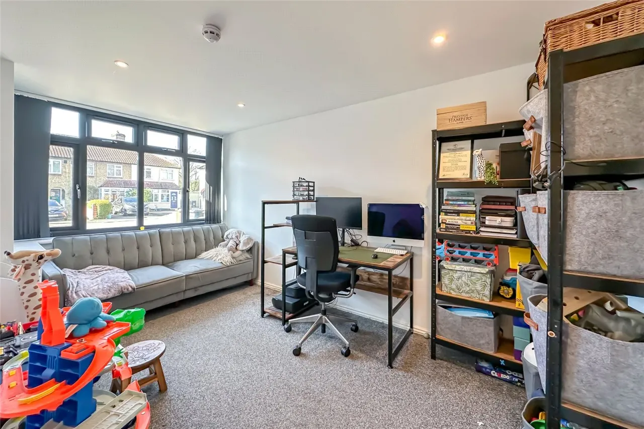 Leyland Avenue, St. Albans, Hertfordshire, AL1 2BE, photo 5