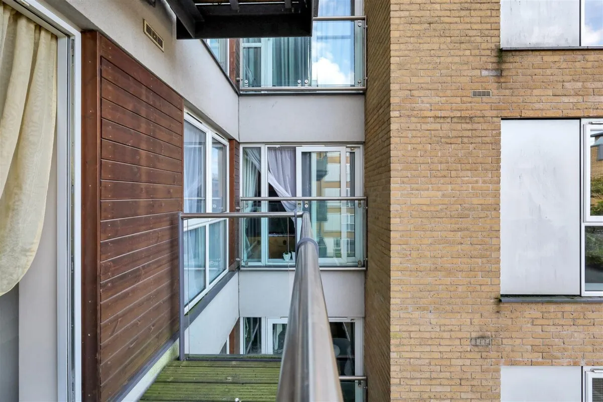 Bromyard Avenue, London, W3, photo 12