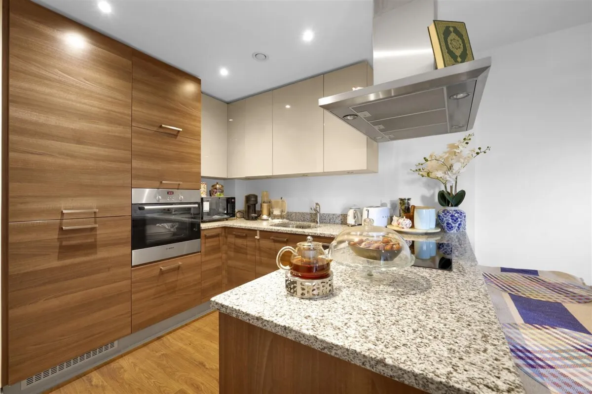 Bromyard Avenue, London, W3, photo 9