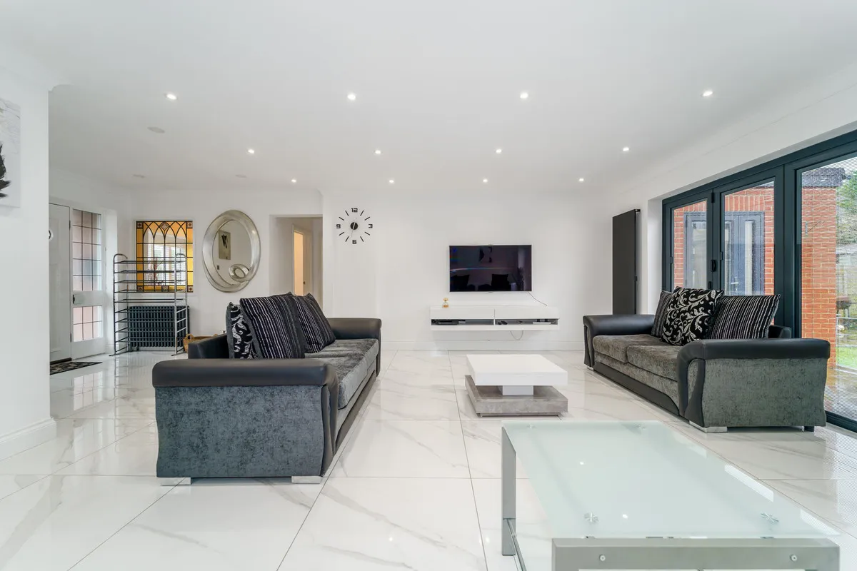 Rosebery Road, Epsom, KT18, photo 9