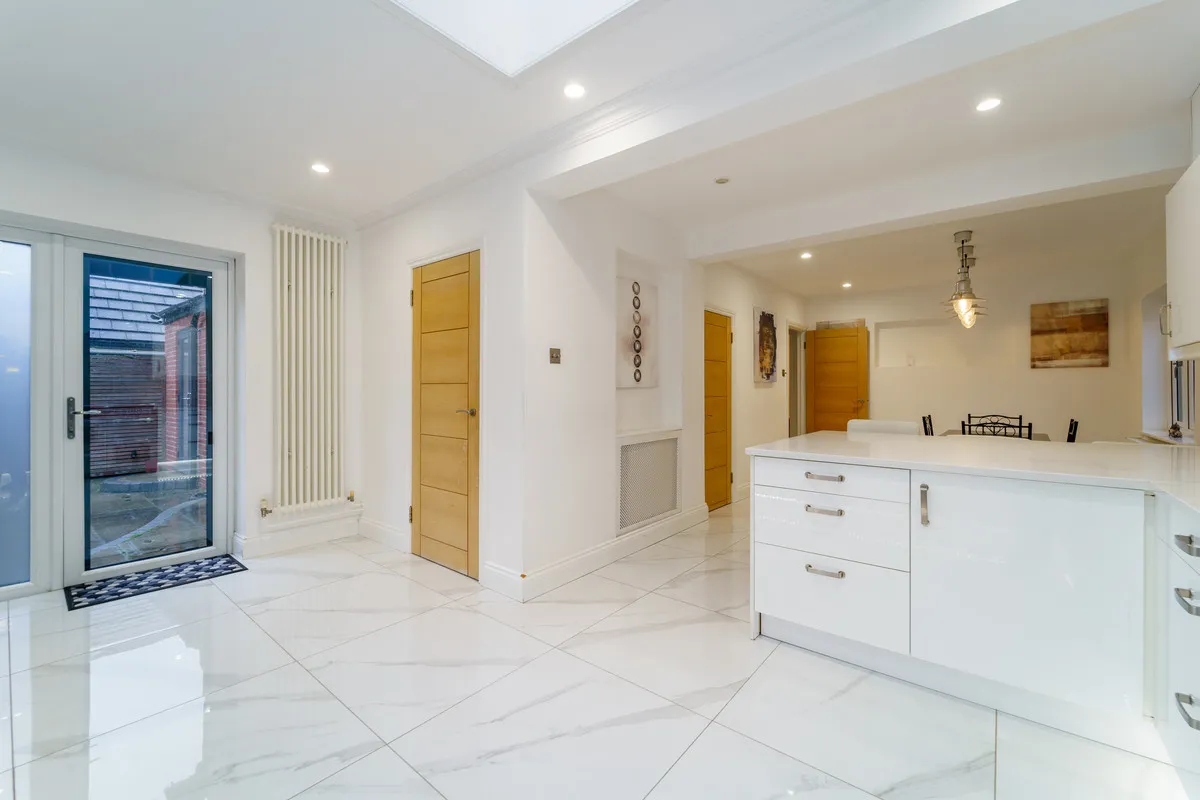 Rosebery Road, Epsom, KT18, photo 6