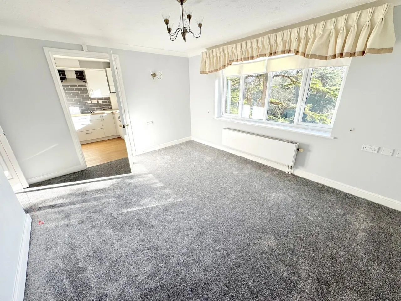 2 bed flat for sale, Lindsay Road, BH13
