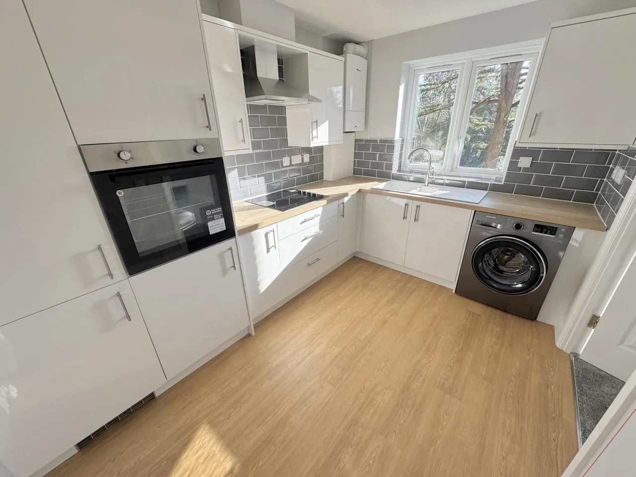 Lindsay Road, BH13, photo 3