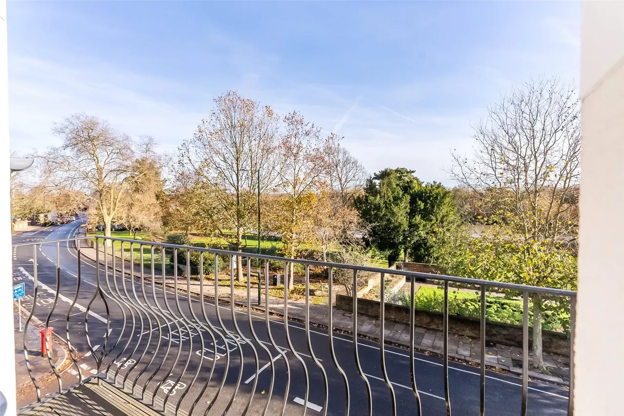 Cross Deep, Strawberry Hill, TW1 4RB, photo 14