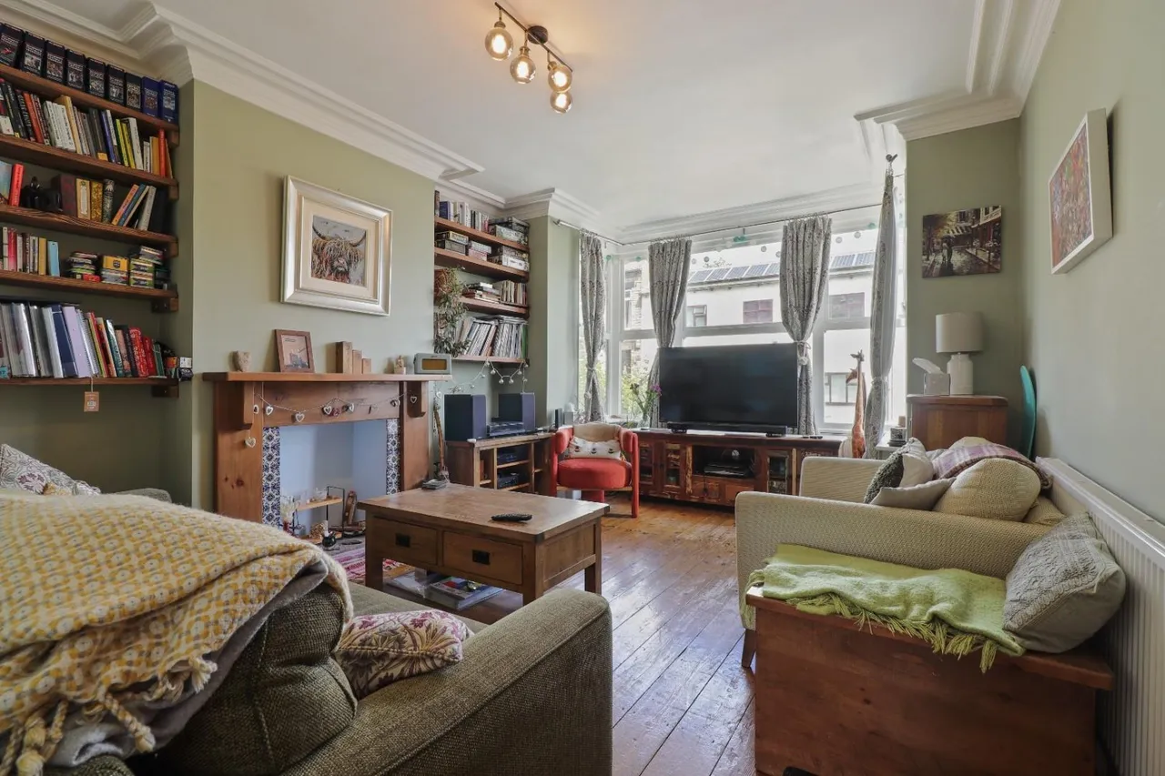 4 bed house for sale — Mona Road, Crookes, Sheffield