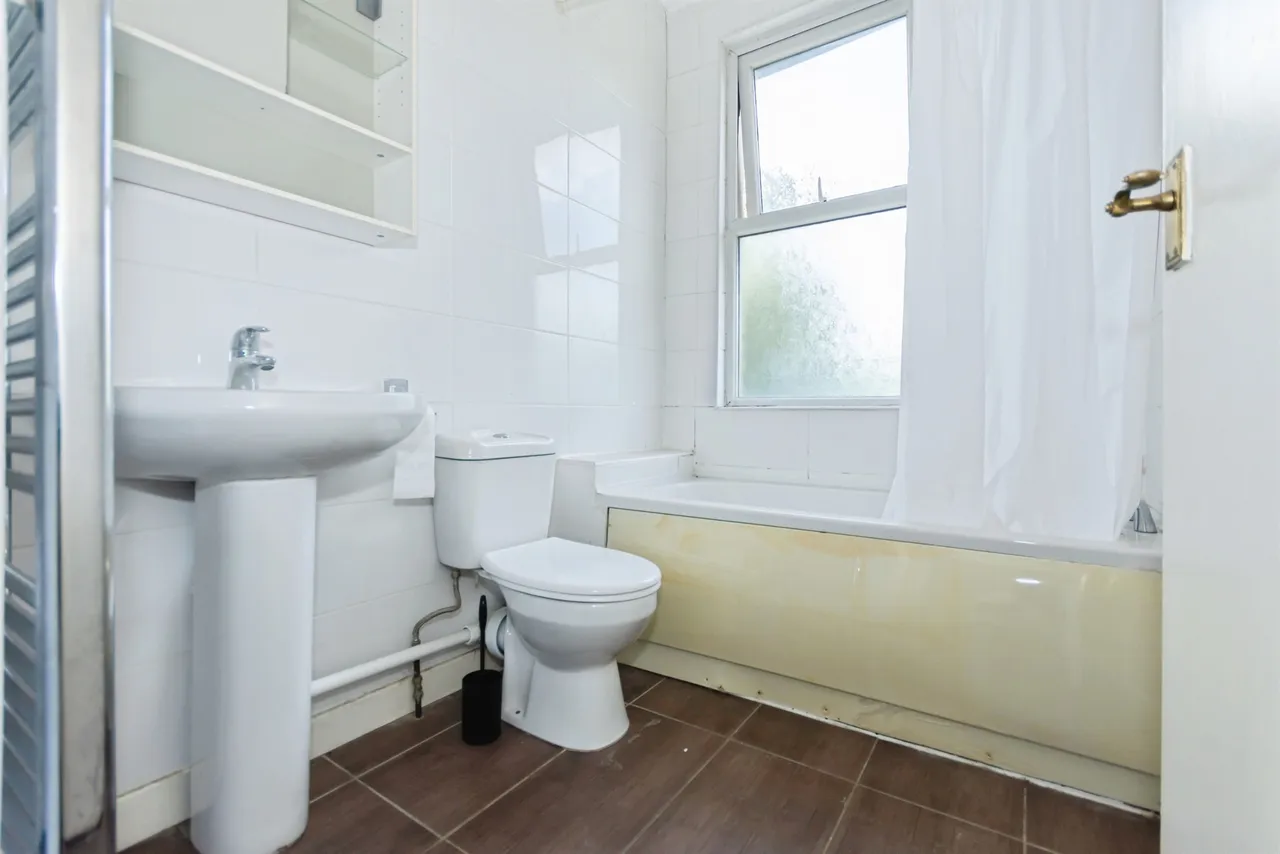 Brookfield Road, Birmingham, photo 10